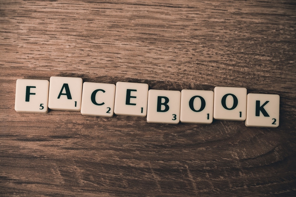How to Create Pay Per Click Ads on Facebook