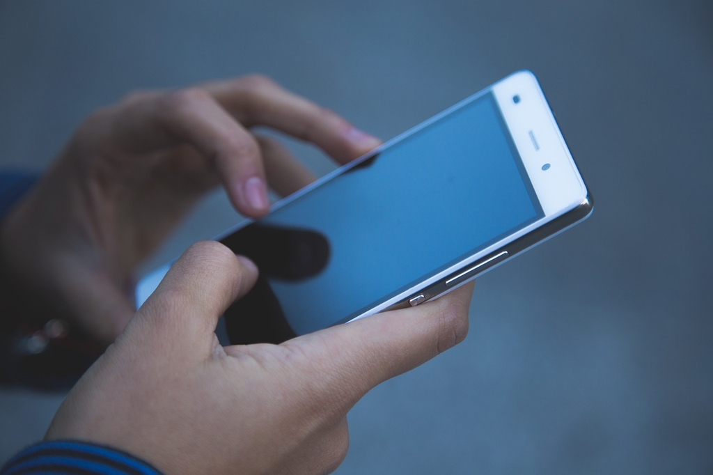 What are the best practices for optimising a website for mobile users?