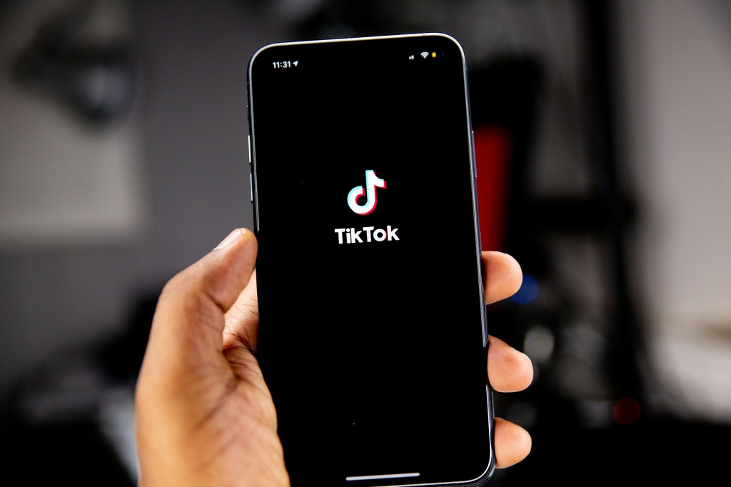 The Rise of Searchless Discovery: SEO Meets TikTok