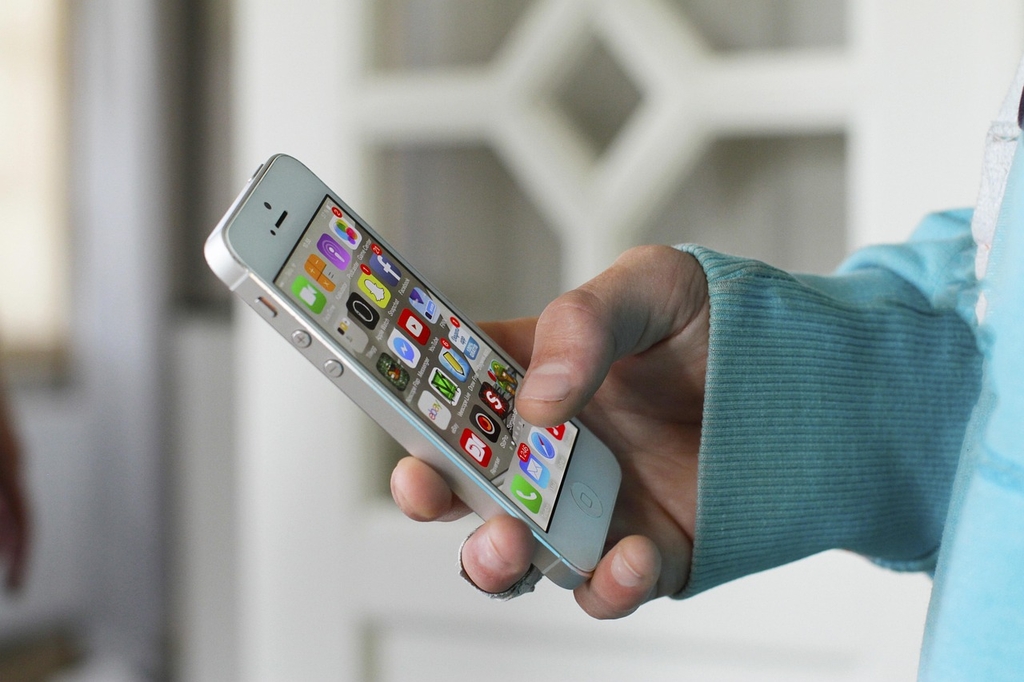 Top Mobile-First UX Elements for Boosting Engagement