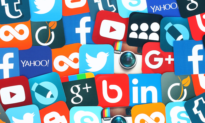 The Role of Social Signals in Complementing Link Building